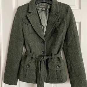 Green Tweed Jacket Banana Republic w/ matching belt, size 8